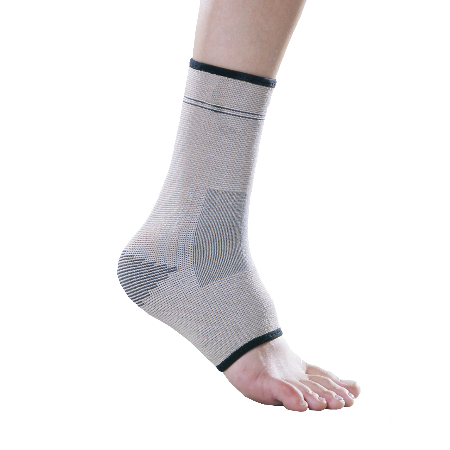 Mikros Bambus Fleece Fussbandage A801 an Fuss angezogen